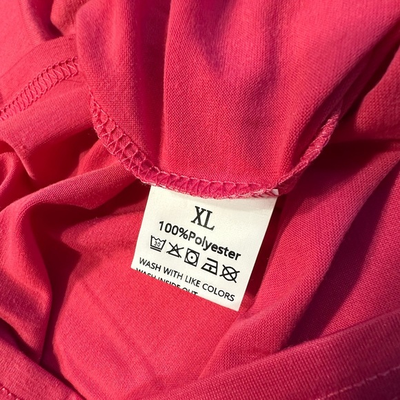 Women’s Stylish Pink and Black Women's Cold Shoulder Knit Top - Size XL - NWOT - Picture 4 of 4